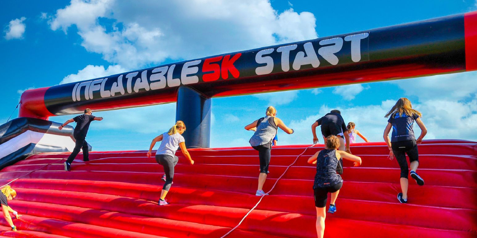 inflatable 5k, kids race, inflatable race, stoke park, guildford, surrey, 