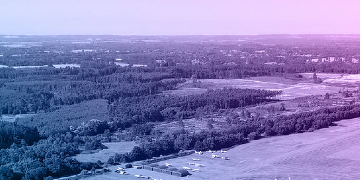 twilight runway challenge, september 2025, surrey, blackbushe airport, whats on, guide to whats on, running, 