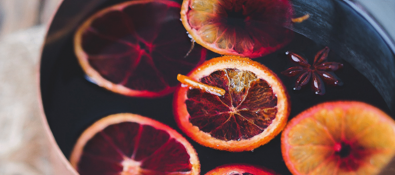 smoking bishop recipe, mulled wine recipe, oranges, cloves, cinnamon, christmas 2025, december 2025, christmas wine, festive drinks, guide to surrey, guide to christmas in surrey, guide to december 2025, guide to whats on, guide to food and drink, visit surrey,