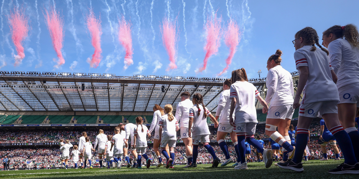 red roses, twickenham allianz arena, rugby, womens rugby, six nations, 