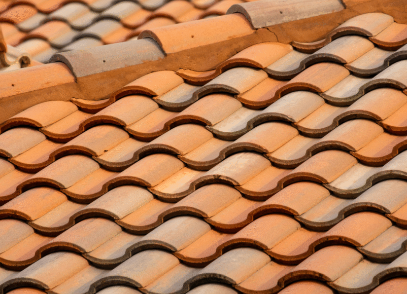 roof, roof tiles, how to make your roof last longer, roof last longer, tips to make your roof last longer, house and garden, home and garden, property, home and property, home and living, property and lifestyle, homeowner, property owner, property maintenance tips, cleaning your roof, move to surrey, move to residential, move to london, move to west sussex, move to berkshire, residential advice, property advice, guildford, woking, elmbridge, twickenham, richmond, ealing, acton, guide to surrey, move to surrey, move to publications, move to residential publications, surrey, south west london, south downs, berkshire, ascot, sunninghill, DIY, home hacks, home improvements, renovate, home renovation, visit surrey,