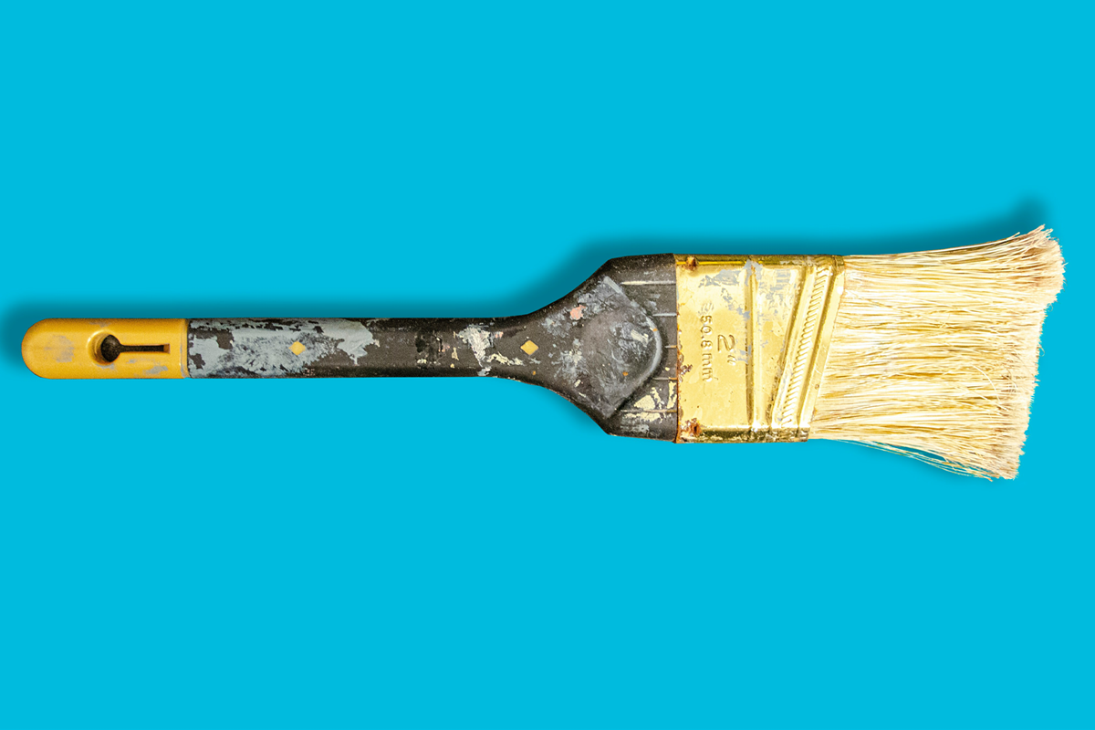paint brush, paint behiond a radiator, radiator, DIY, house and garden, home and garden, residential advicve, move to residential, move to surrey, renovate, renovation, home improvements, home hacks, property, homeowner, plumbing,
