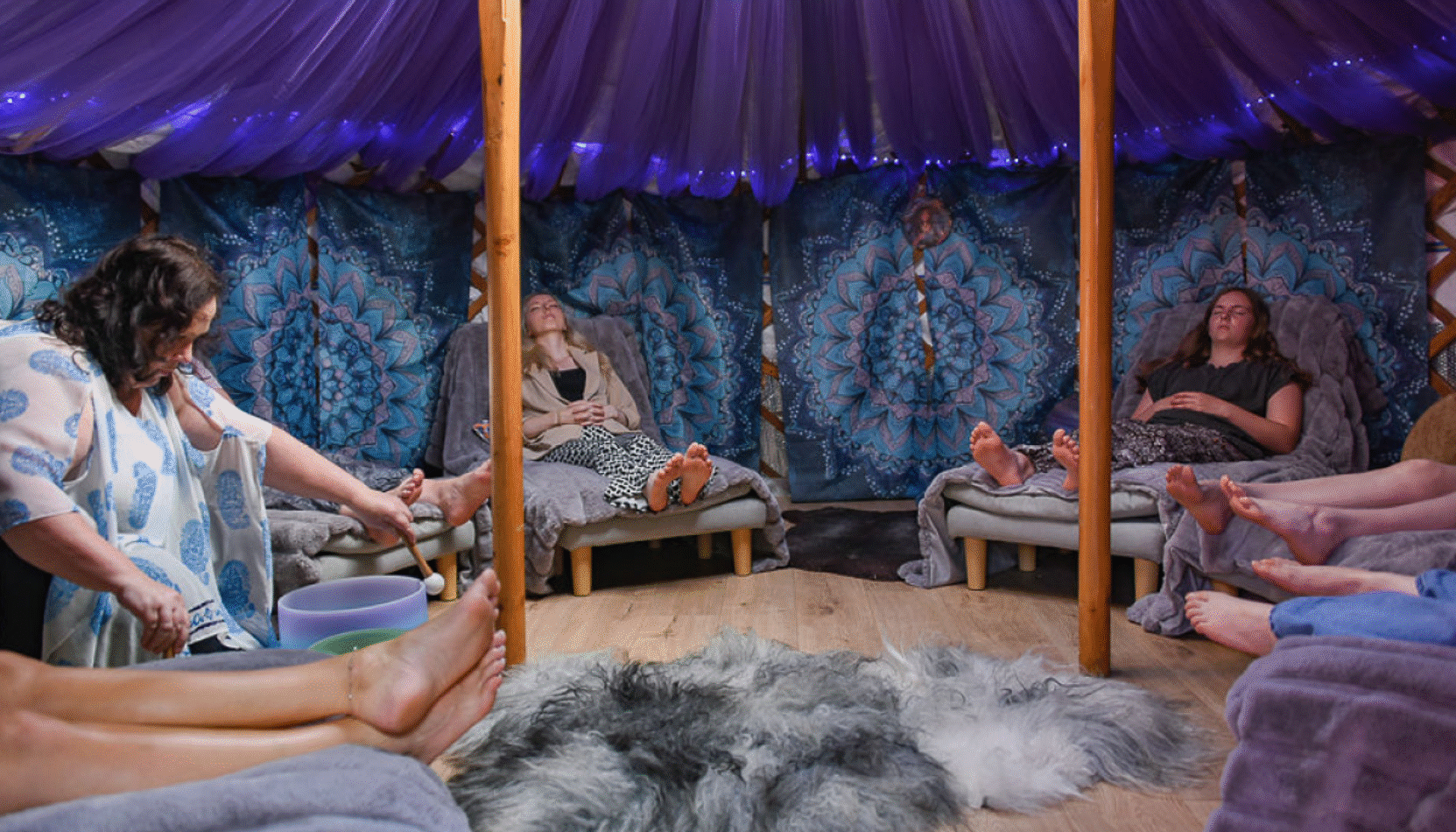 Natural light, wellness spa, guildford, healing, massage, crystals, sound bath, mediatation, guide to whats on, wellbeing, surrey, guide to surrey, guide to wellbeing,