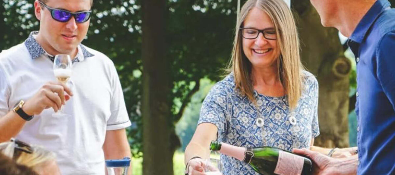 Surrey Hills Wine Week, Surrey Hills Wineyards, May 2026, June 2026, Albury Wine Festival, Guide To Surrey, Albury, Silent Pool, Shere, Guide to Guildford, Guide to Whats On, Whats on in Surrey, food and drink in surrey, surrey wine,