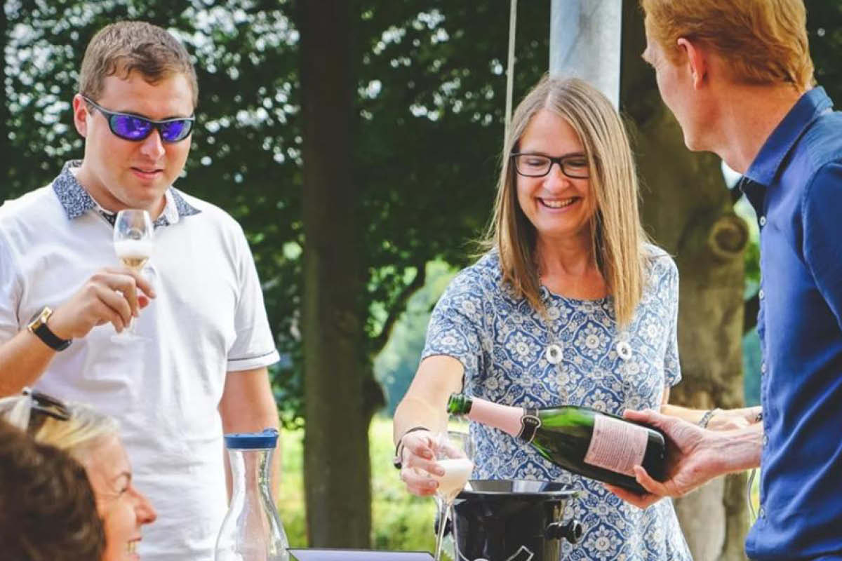 Surrey Hills Wine Week, Surrey Hills Wineyards, May 2026, June 2026, Albury Wine Festival, Guide To Surrey, Albury, Silent Pool, Shere, Guide to Guildford, Guide to Whats On, Whats on in Surrey, food and drink in surrey, surrey wine,