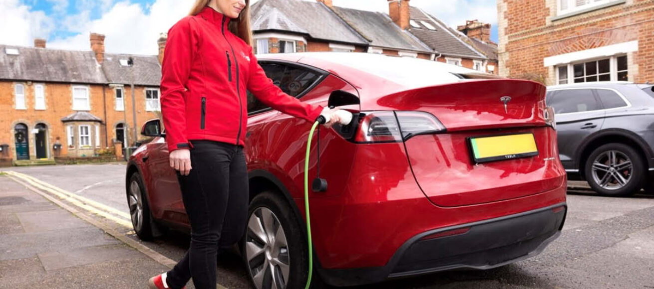 EV Home charger, EV charge point, home charger, EV, electric vehicle charging, guildford, surrey, funding, surrey county council, news, surrey news, news in surrey, move to surrey, move to guildford, whats on in guildford, sustainability in guildford, eco-friendly guildford, visit surrey, move to surrey,