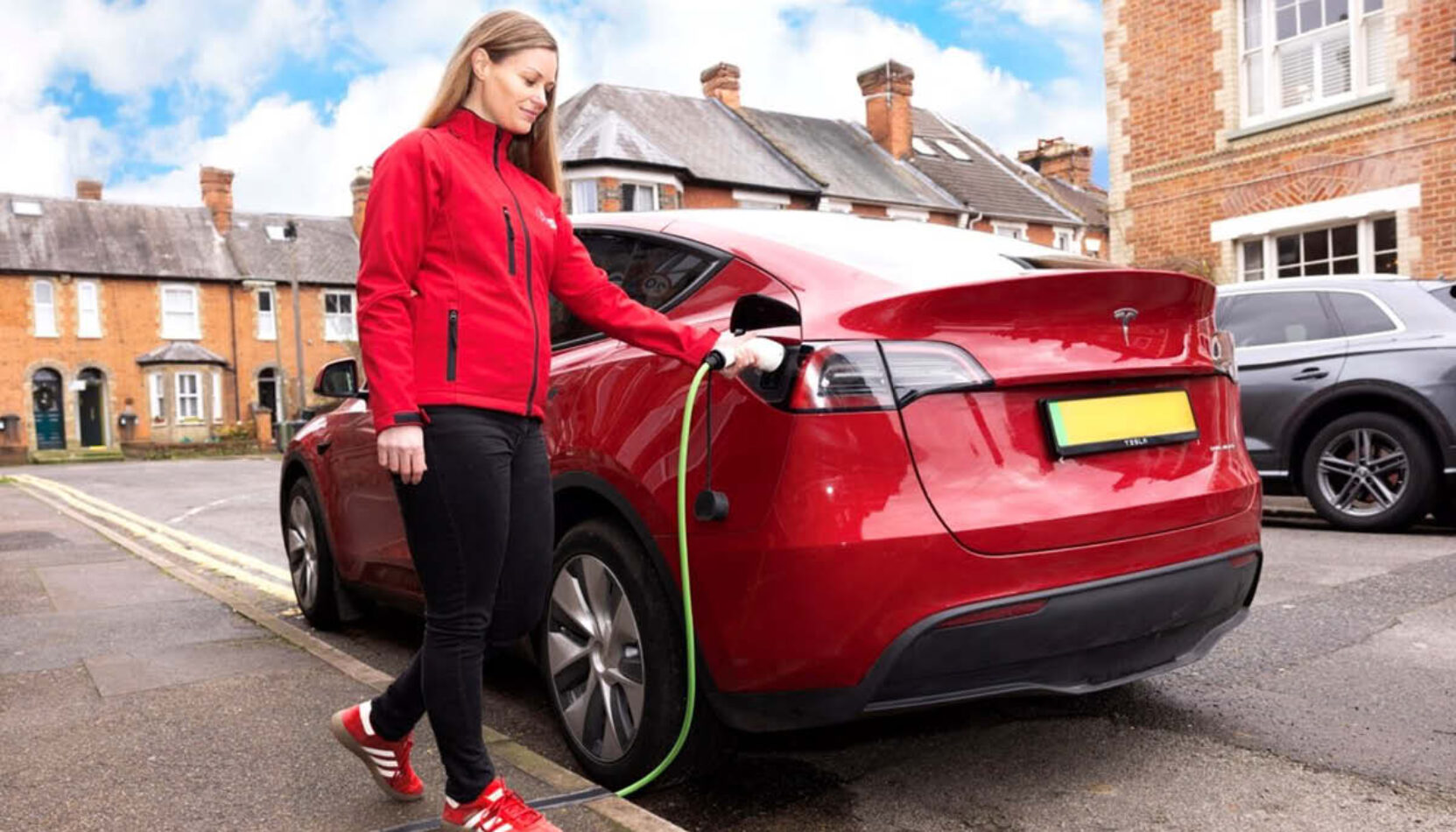 EV Home charger, EV charge point, home charger, EV, electric vehicle charging, guildford, surrey, funding, surrey county council, news, surrey news, news in surrey, move to surrey, move to guildford, whats on in guildford, sustainability in guildford, eco-friendly guildford, visit surrey, move to surrey,