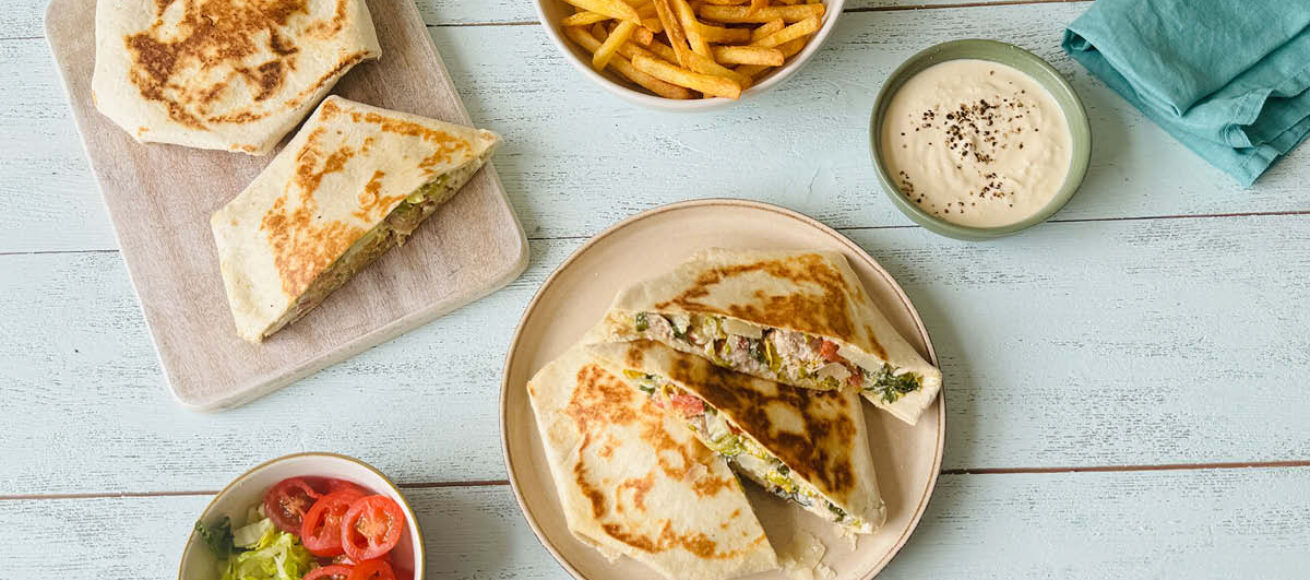 Porky Whites sausages, Old Woking, Surrey, Recipe, recipe idea, sausage recipe, sausage recipe idea, sausage Caesar crunch wrap, summer 2026, august 2026,