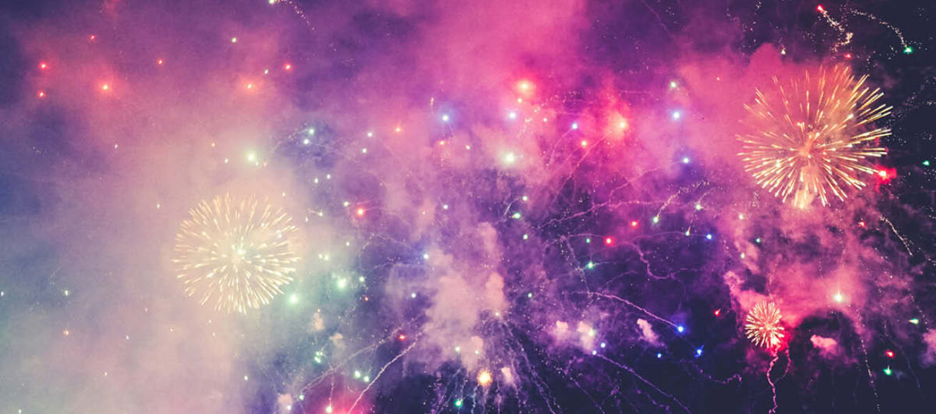 bonfire night surrey, the best fireworks in surrey, watch fireworks in Surrey, remember remember the 5th november, guy fawkes night, whats on in surrey, bonfires and fireworks in surrey,