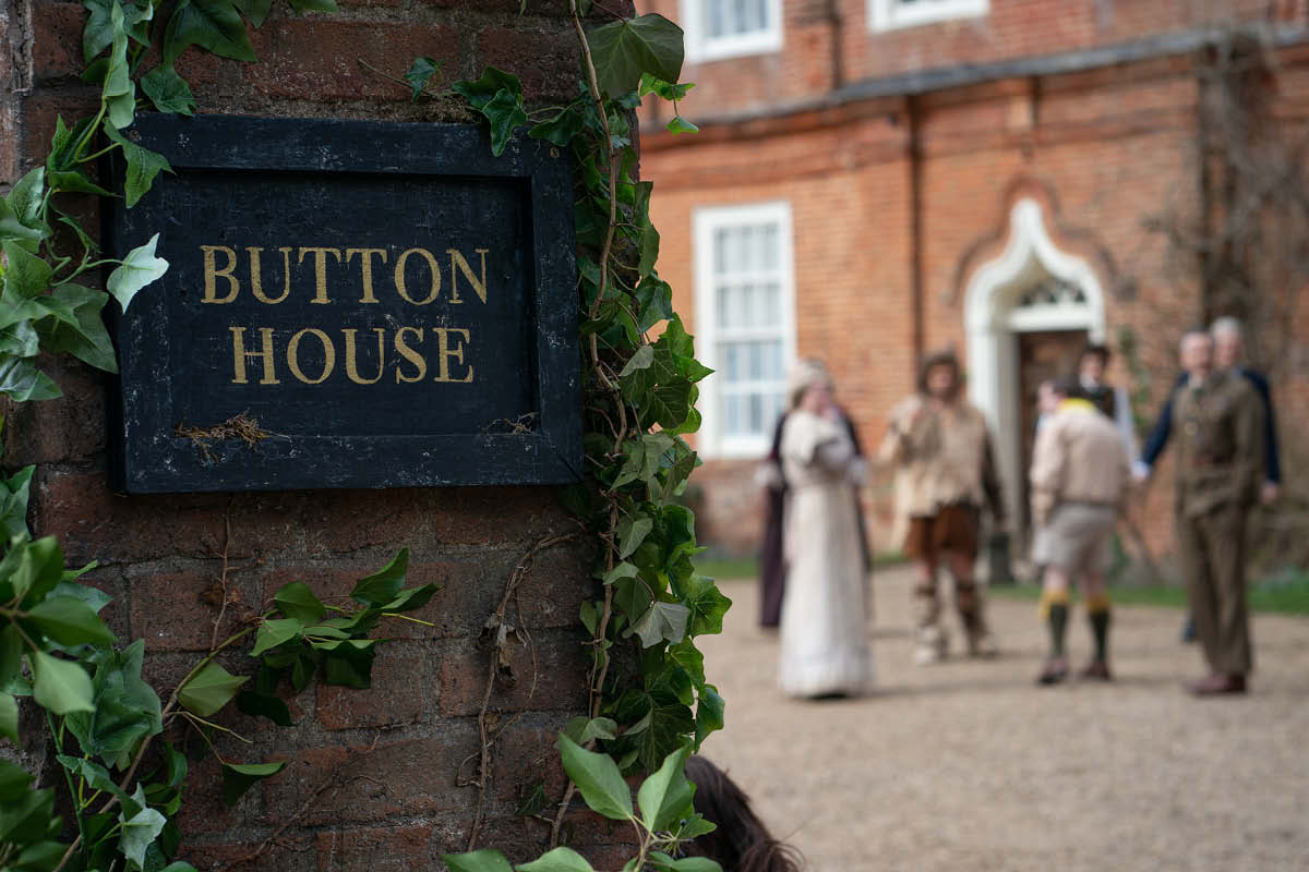 Ghosts, BBC, Button House, Ghosts film, west horsley place, surrey, filming locations, drive in cinema, comedy, halloweeen,